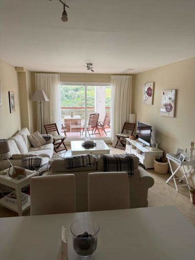 Image No.25-3 Bed Flat for sale