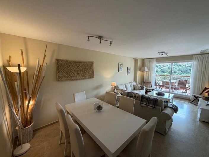 Image No.26-3 Bed Flat for sale