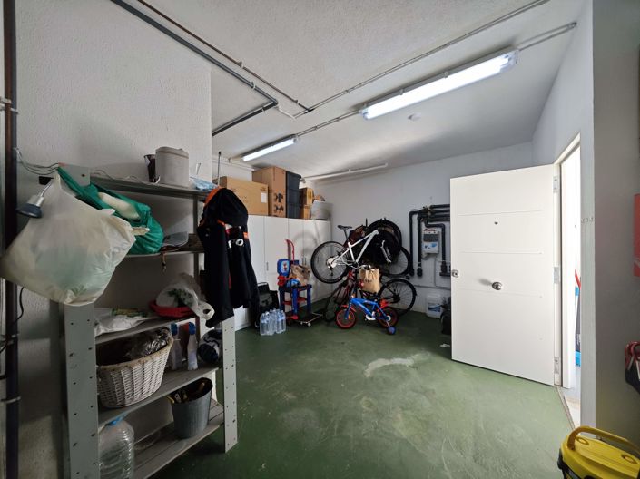 Image No.21-3 Bed Property for sale