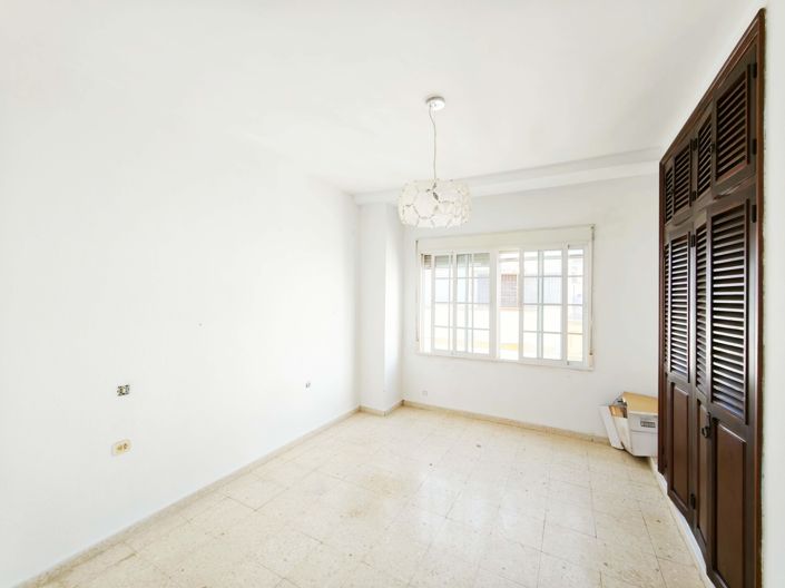 Image No.19-Maison de 6 chambres à vendre à Algeciras