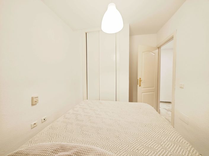 Image No.15-3 Bed Flat for sale