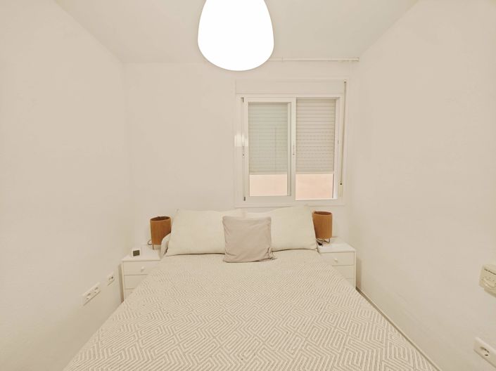 Image No.16-3 Bed Flat for sale