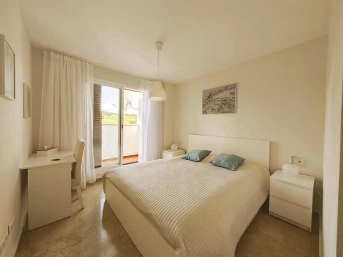 Image No.21-3 Bed Apartment for sale