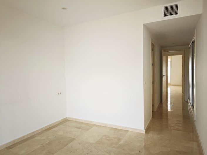 Image No.19-2 Bed Property for sale