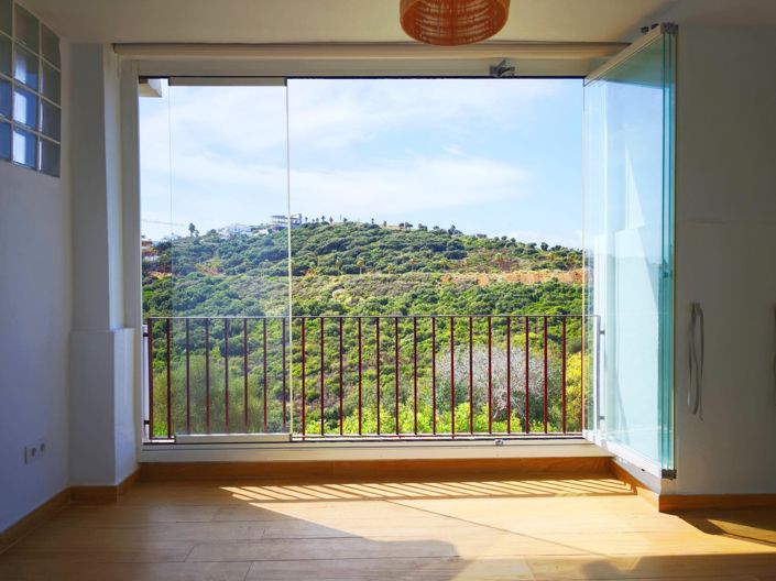 Image No.3-2 Bed Property for sale