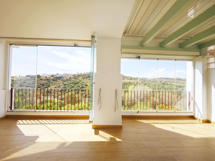 Image No.6-2 Bed Property for sale