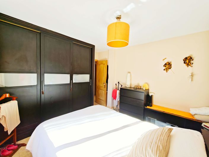 Image No.14-2 Bed Flat for sale