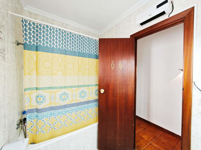 Image No.11-5 Bed House for sale