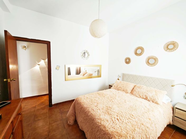 Image No.13-5 Bed House for sale