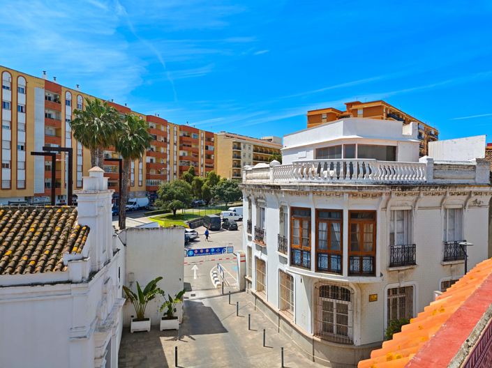 Image No.28-5 Bed House for sale