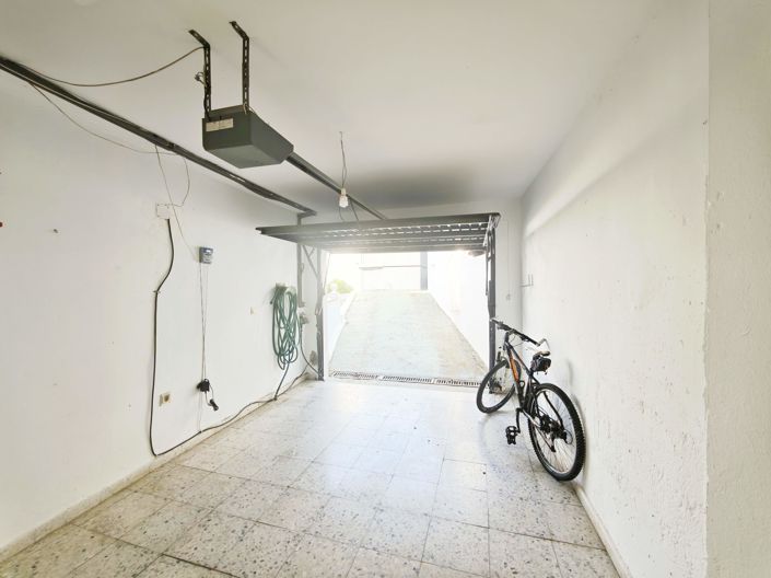 Image No.23-Villa de 4 chambres à vendre à Algeciras