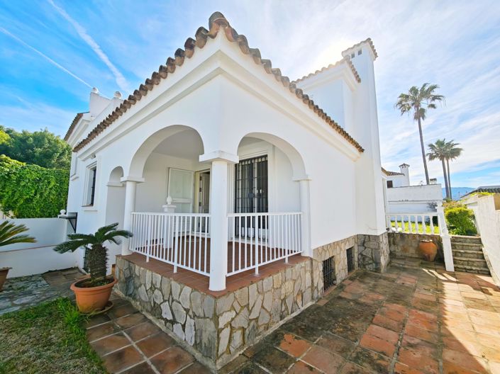 Image No.3-Villa de 4 chambres à vendre à Algeciras