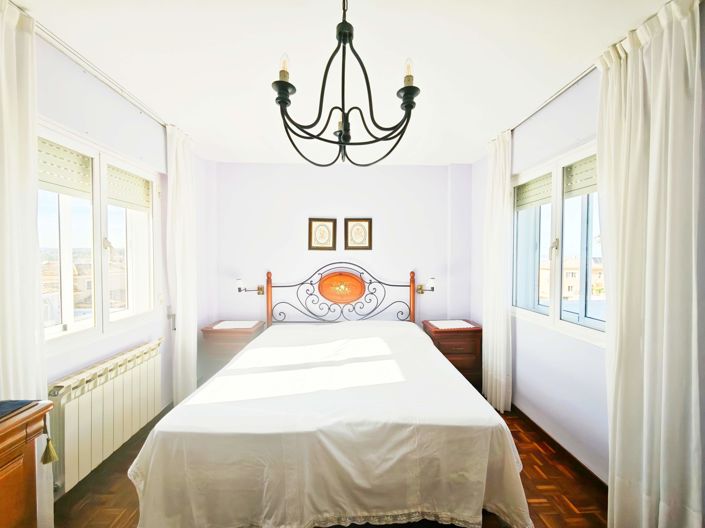 Image No.37-Villa de 4 chambres à vendre à Algeciras