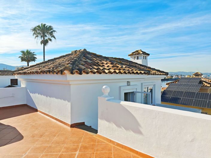 Image No.48-Villa de 4 chambres à vendre à Algeciras