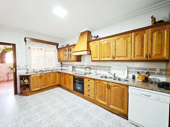 Image No.10-Villa de 5 chambres à vendre à Algeciras