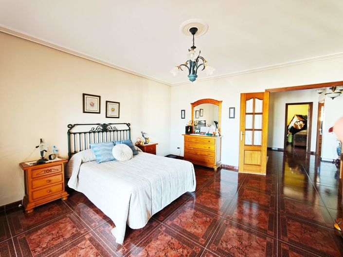 Image No.23-Villa de 5 chambres à vendre à Algeciras