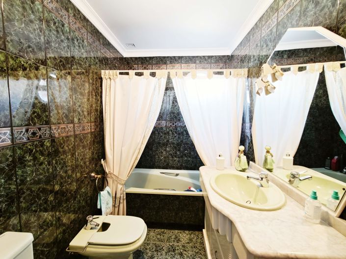 Image No.35-Villa de 5 chambres à vendre à Algeciras