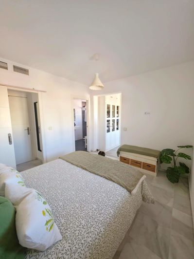 Image No.11-2 Bed Flat for sale