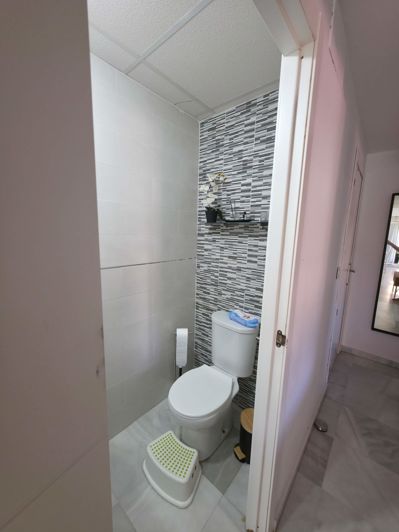 Image No.25-2 Bed Flat for sale