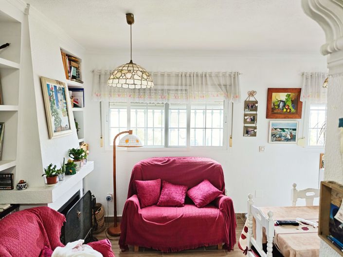 Image No.16-4 Bed Property for sale