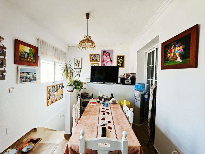 Image No.18-4 Bed Property for sale