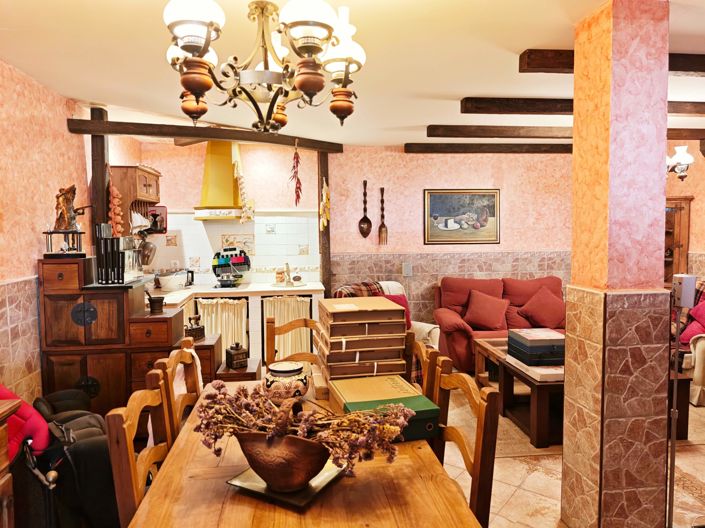 Image No.21-4 Bed Property for sale