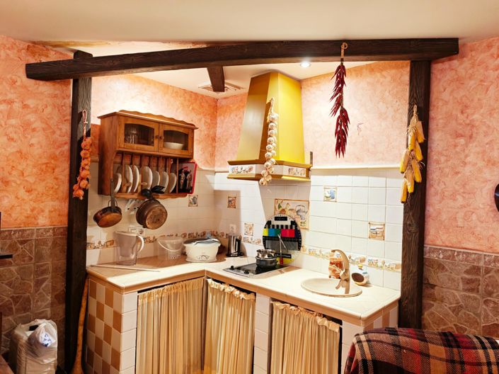 Image No.22-4 Bed Property for sale