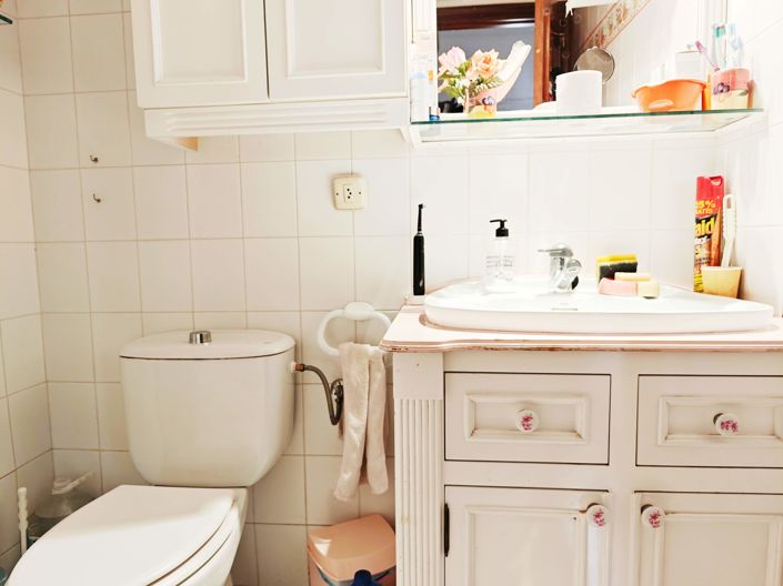 Image No.25-4 Bed Property for sale