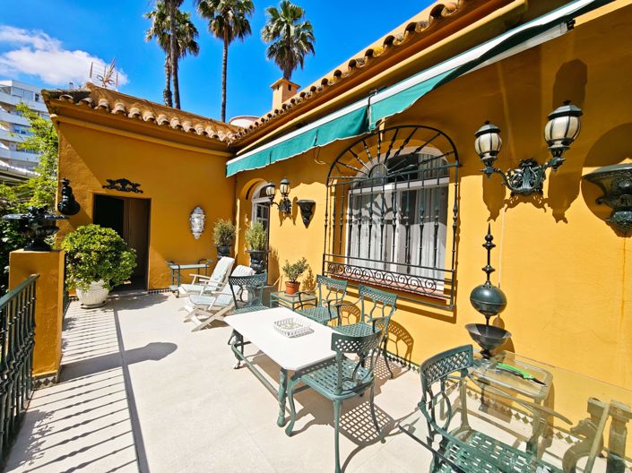 Image No.11-Villa de 15 chambres à vendre à Algeciras