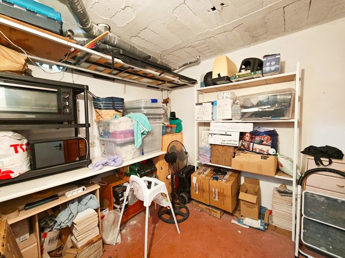 Image No.24-3 Bed Flat for sale