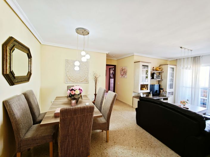 Image No.5-3 Bed Flat for sale