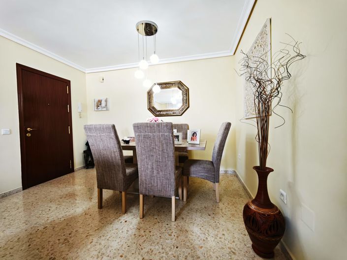 Image No.6-3 Bed Flat for sale