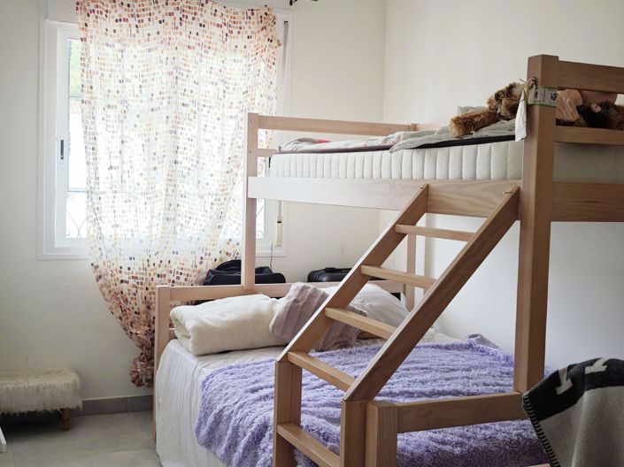 Image No.14-3 Bed Property for sale
