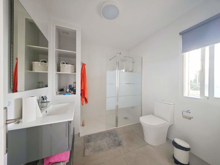 Image No.16-3 Bed Property for sale