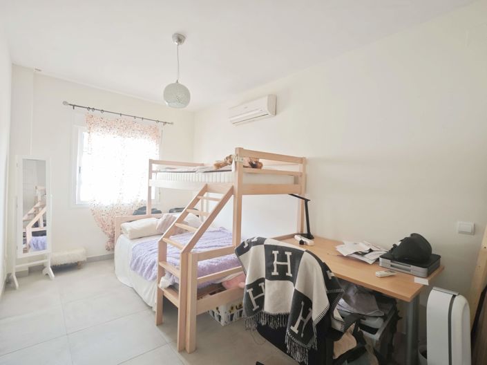 Image No.18-3 Bed Property for sale