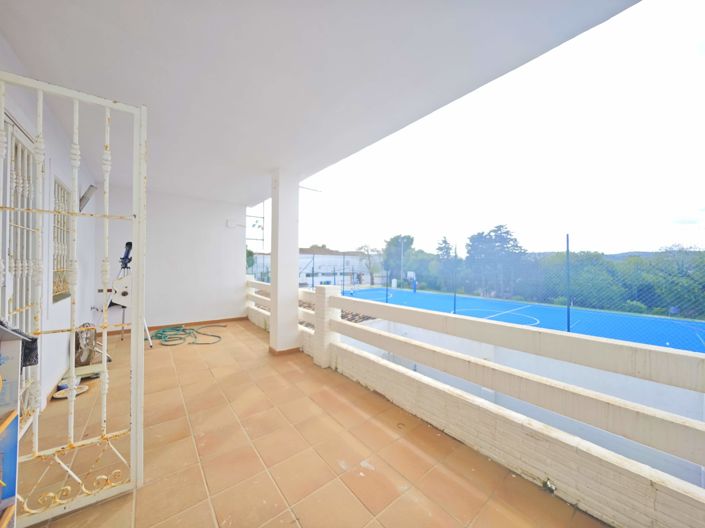 Image No.26-3 Bed Property for sale