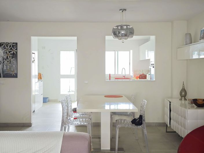 Image No.6-3 Bed Property for sale