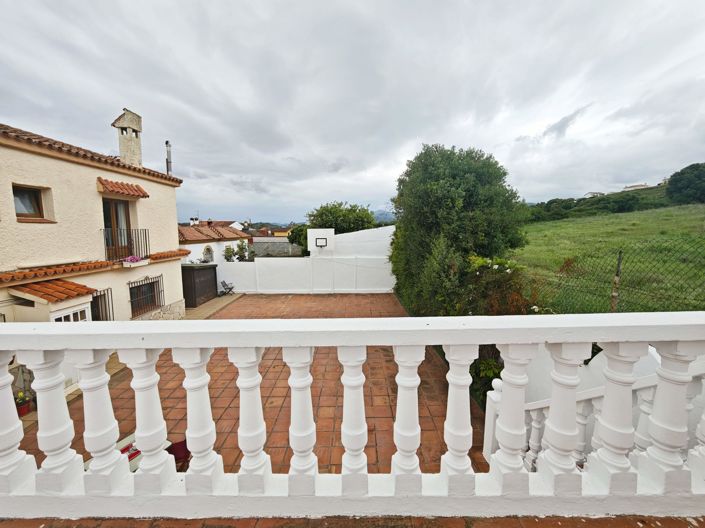 Image No.15-5 Bed Villa for sale