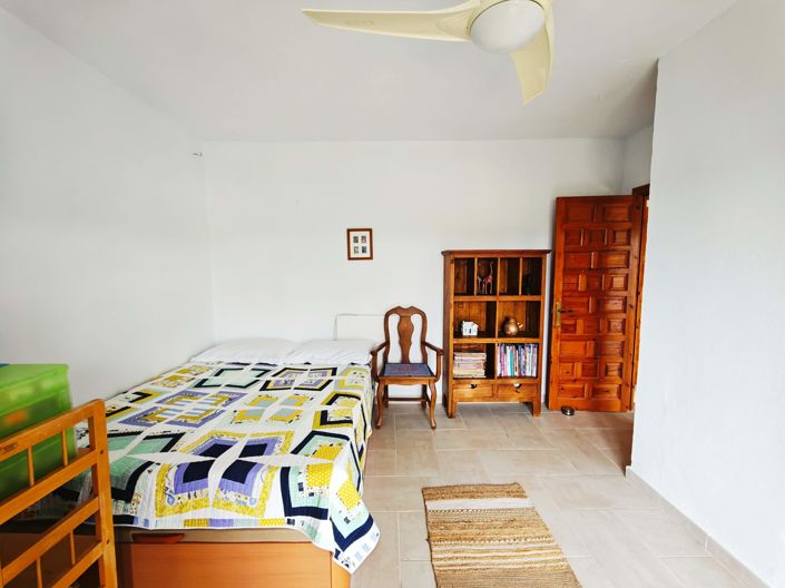 Image No.49-5 Bed Villa for sale