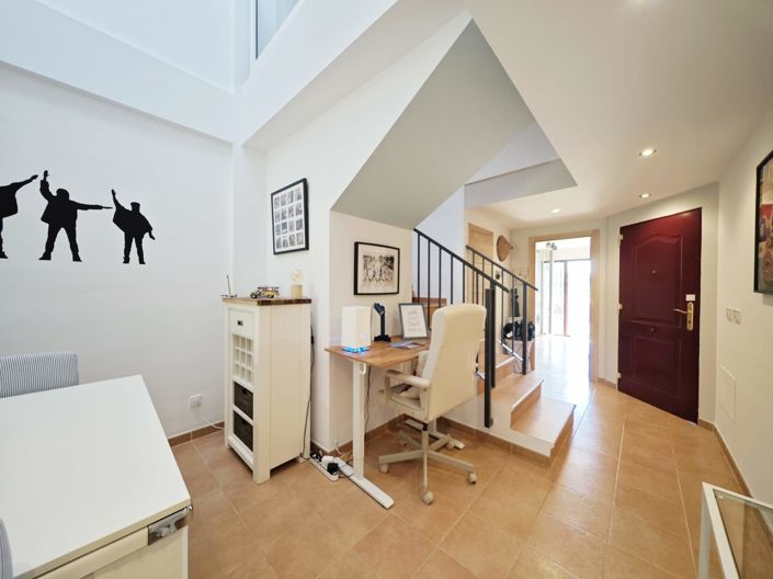 Image No.9-2 Bed Property for sale