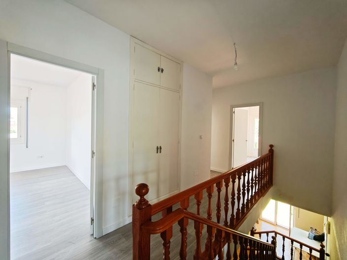 Image No.24-Villa de 7 chambres à vendre à Algeciras