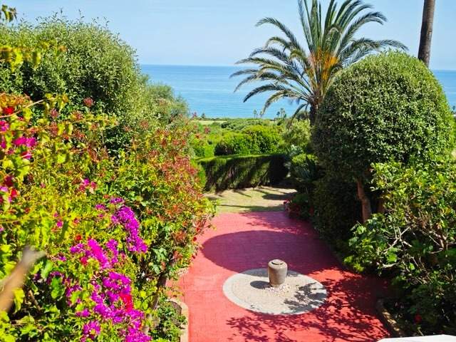 Image No.30-4 Bed House for sale