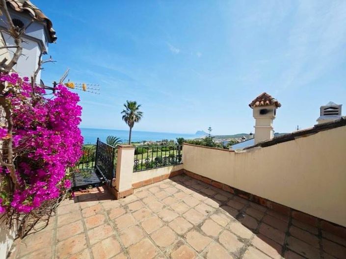 Image No.33-4 Bed House for sale