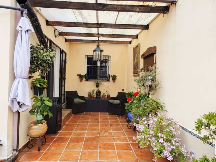 Image No.20-3 Bed Townhouse for sale