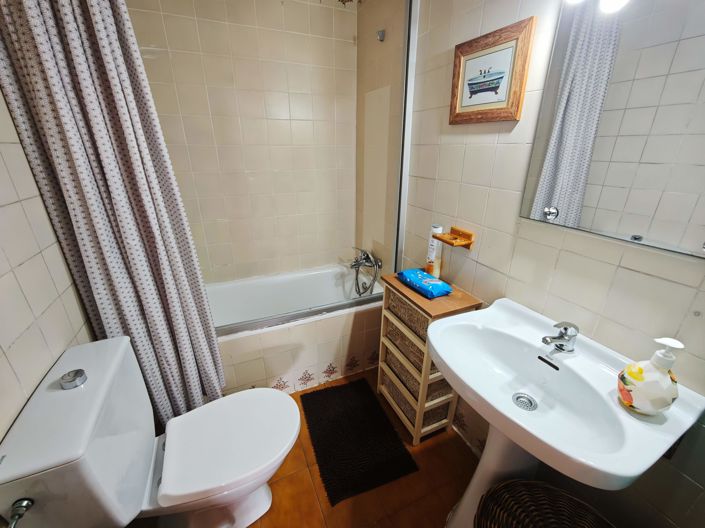 Image No.13-4 Bed Townhouse for sale