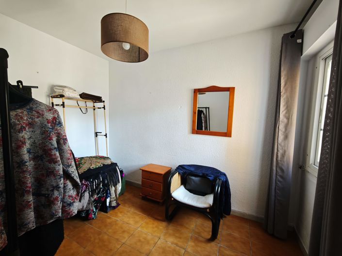 Image No.14-4 Bed Townhouse for sale