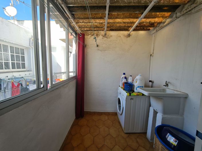 Image No.22-4 Bed Townhouse for sale