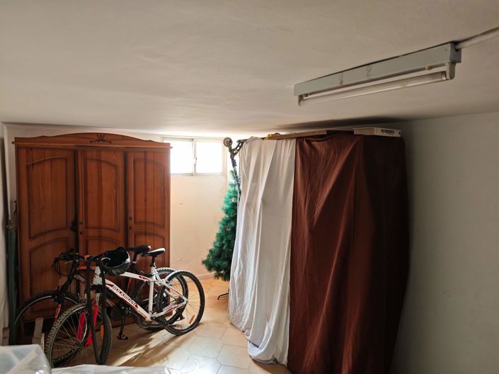 Image No.30-4 Bed Townhouse for sale