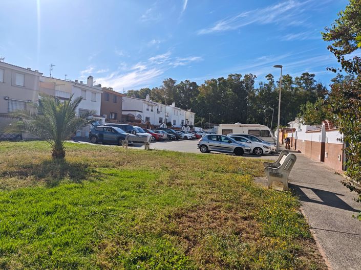 Image No.38-4 Bed Townhouse for sale