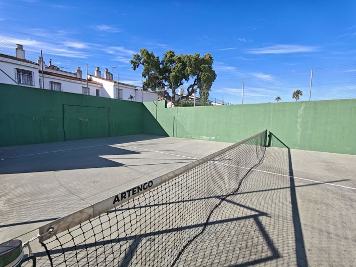 Image No.50-4 Bed Townhouse for sale